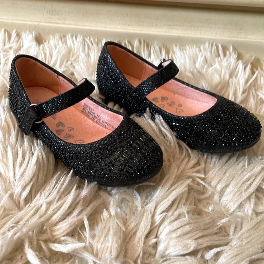 Olive & Edie flats